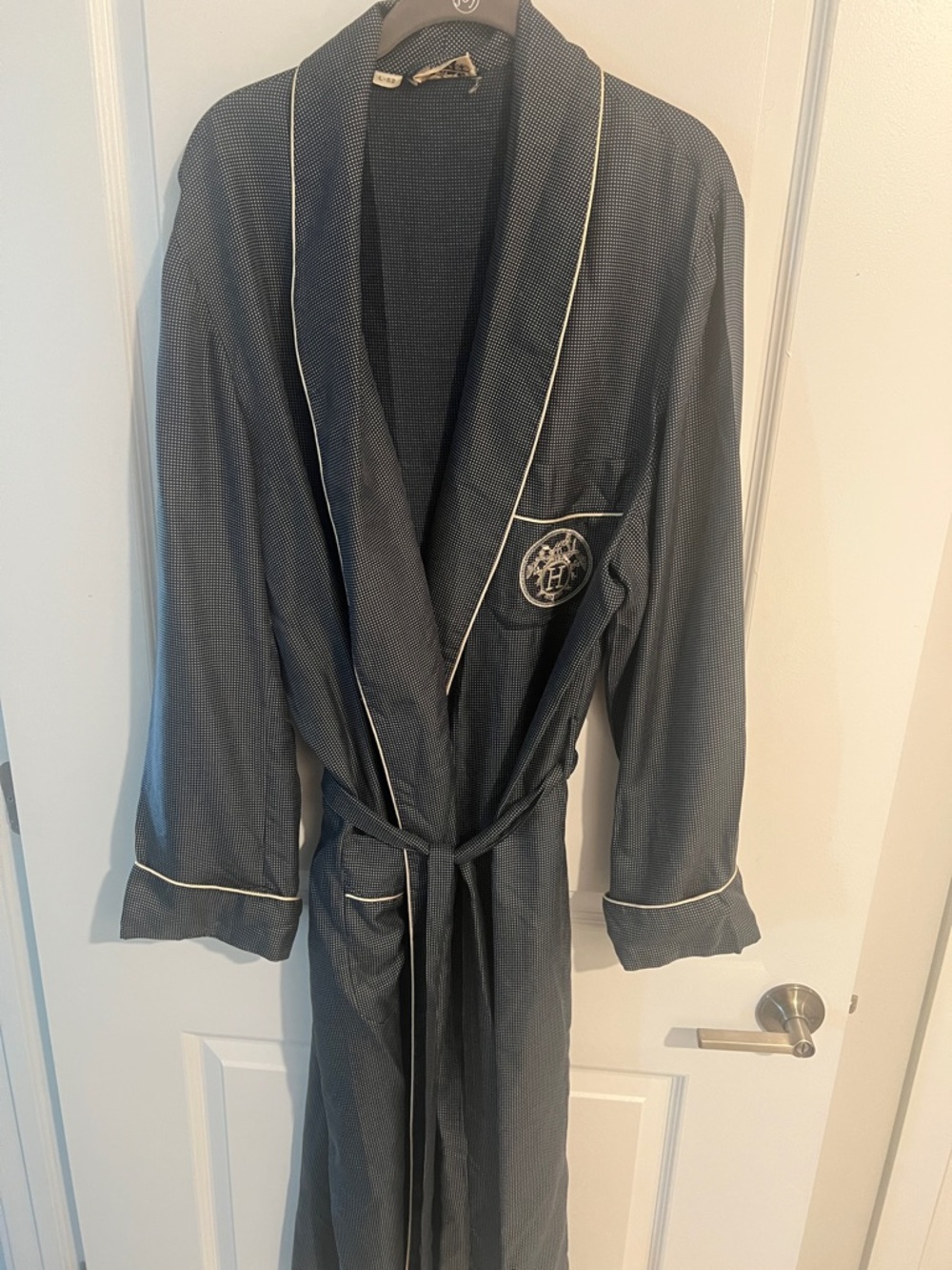 Hermes Men's Navy Shawl Collar Robe with White Piping